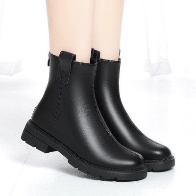 马丁靴女秋冬季新款短靴女舒适软底中年妈妈女靴英伦风切尔西