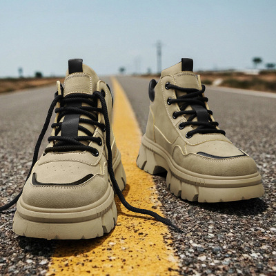 马丁靴中筒皮靴男士休闲百搭户外工装靴子秋冬新款舒适增高潮鞋男