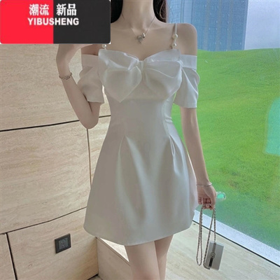 YIBUSHENG2024新款名媛气质性感蝴蝶结一字肩吊带连衣裙高级感生日礼服季