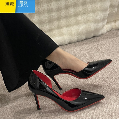 聚范乔气银银 红底高跟鞋女2024新细跟尖头浅口漆皮黑色性感职业单鞋
