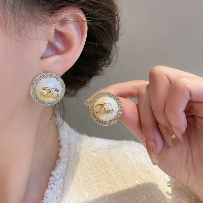 法式字母珍珠耳钉女轻奢名媛气质耳环独特小众设计高级感银针耳饰送女朋友老婆情人节七夕生日礼物