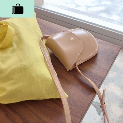 网红斜挎小包女可爱ins百搭斜挎包女学生港风夏天洋气手机包简约NEW LAKE女斜挎包