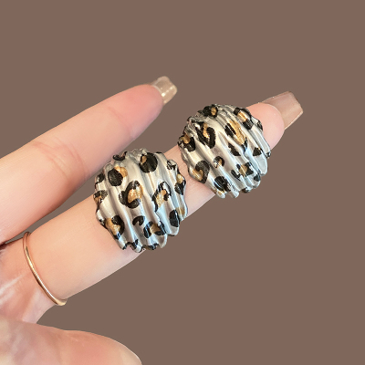 法式圆形豹纹耳钉复古轻奢高级感耳环ins时尚气质独特港风耳饰女送女朋友老婆情人节七夕生日礼物