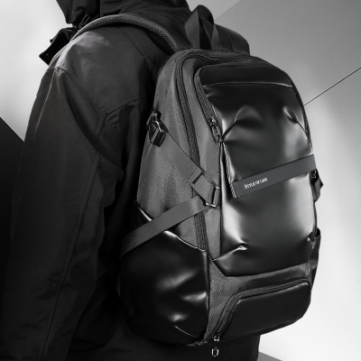 L&M 户外运动双肩包男士商务背包15.6英寸大容量实用休闲旅游旅行包电脑包女韩版中学生书包初中生高中生大学生时尚大气