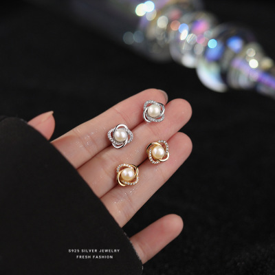 s925纯银珍珠四叶草耳钉女轻奢简约轻奢高花朵小巧耳环耳饰品代发送女朋友老婆情人节七夕生日礼物