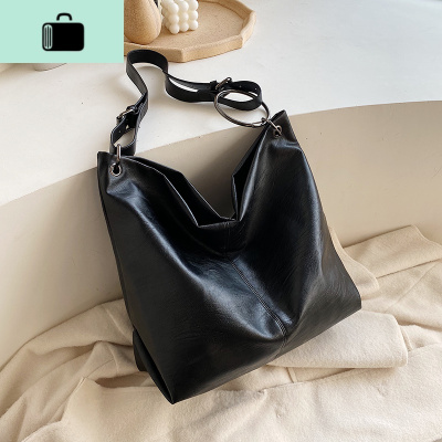 大容量单肩包包女2020新款潮韩版百搭软面包斜挎包时尚休闲托特包NEW LAKE女士单肩包