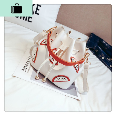 夏季小清新水桶包包女包2020新款潮时尚斜挎小包百搭手提单肩包女NEW LAKE 白色女士单肩包