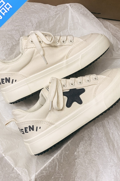 SUNTEK面包小白鞋女百搭配裙厚底春秋小众原创2023新星星帆布板鞋子