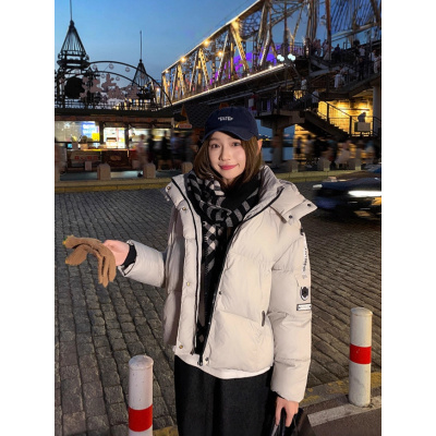 年新款时尚休闲运动百搭短款高级感棉服连帽宽松加厚棉衣INS