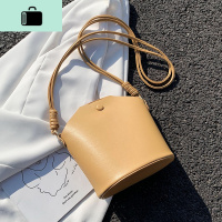 2020流行包包高级感chic链条水桶包女单肩斜挎包百搭学生时尚女包NEW LAKE女斜挎包