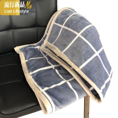 毛毯双层盖毯小被子加厚冬季单人法兰绒办公室午睡空调毯珊瑚绒毯 三维工匠