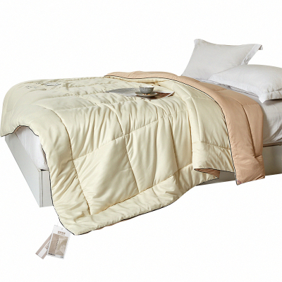 绵族世家(mianzushijia) MZSJ-X3182 200×230cm 羽绒大豆被 (单位:床) 淡黄色