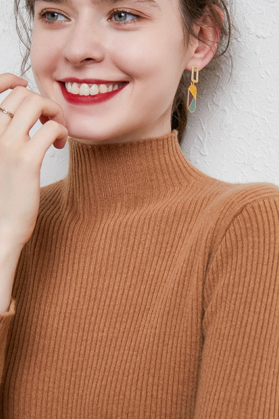 半高领抽条修身针织打底衫韩版纯色毛衫秋冬新款套头紧身毛衣女