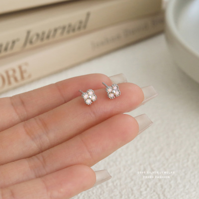 欧泊粉极光四叶草耳钉女s999纯银轻奢高级感百搭小巧精致足银耳饰送女朋友老婆情人节七夕生日礼物