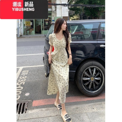 YIBUSHENG法式花边v领褶皱系带碎花连衣裙女气质收腰显瘦a字泡泡袖长裙子