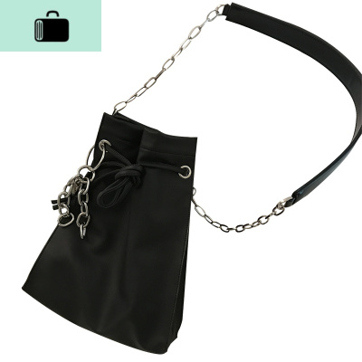 2020春夏上新韩版百搭抽绳水桶包chic斜挎单肩链条pu港风包包女包NEW LAKE 黑色收藏优先发货女斜挎包