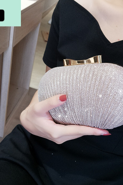 2019新款闪亮褶皱金属蝴蝶结鹅蛋手拿包女小礼服晚宴会包晚宴小包NEW LAKE女手包