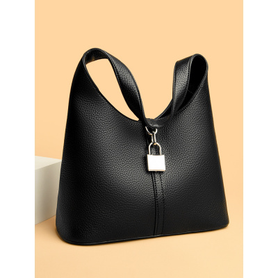 高级感包包新款腋下水桶包简约时尚风单肩包大容量便携手提包