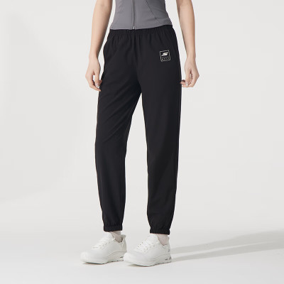 斯凯奇(Skechers)女裤新款运动裤跑步健身训练舒适透气潮流时尚休闲长裤P225W305-03K8 ZP