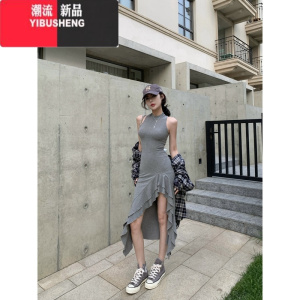 YIBUSHENG纯欲辣妹挂脖无袖背心裙女季包臀连衣裙设计感开叉裙子