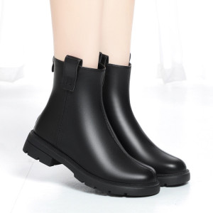 马丁靴女秋冬季新款短靴女舒适软底中年妈妈女靴英伦风切尔西