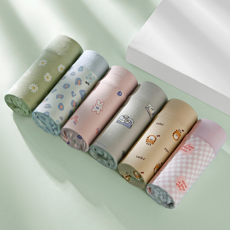 盒装4条纯棉女士内裤 印花中腰内裤女 纯棉印花可爱三角裤