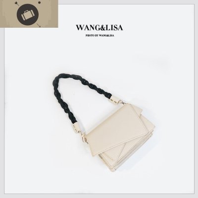 设计感十足创意包女斜挎包手拿包很火的包ins中包艾狄伊娃女手包象牙白现货