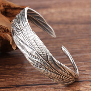 银手镯9999纯银女羽毛开口小众设计年轻款复古个性银镯子送女朋友老婆情人节七夕生日礼物 均色