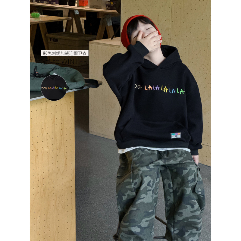 童酷男童冬款韩版彩色字母刺绣宝宝上衣贴标连帽加绒儿童卫衣