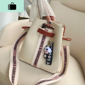 包包女2020新款流行宽带单肩斜挎包韩版百搭大容量休闲撞色水桶包NEW LAKE女斜挎包