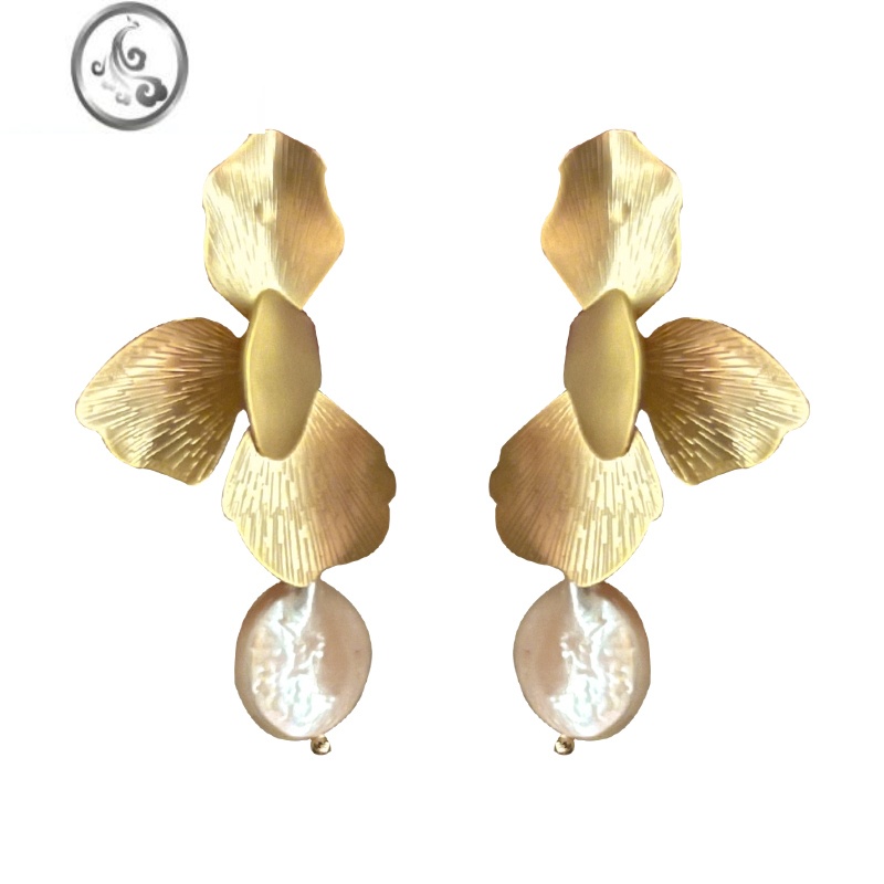 JiMi月芷白茶 高级感法式复古金属花瓣珍珠耳环 小众设计温柔气质耳钉