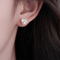 s925银针蝴蝶结珍珠螺丝耳钉女甜美气质小众设计感耳环百搭耳饰送女朋友老婆情人节七夕生日礼物