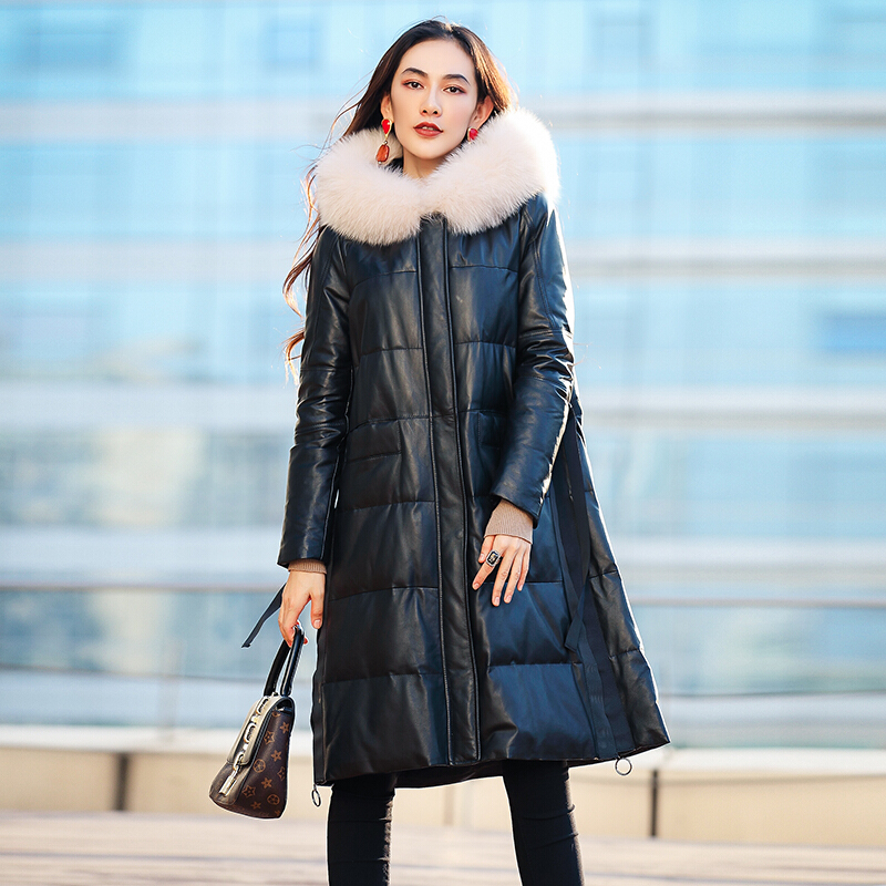 海宁皮衣女狐狸毛领带帽绵羊皮真皮羽绒服女中长款黑色CYDDWQE