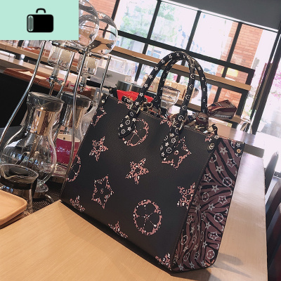 女包2020新款流行大花购物袋单肩包网红质感两面印花复古手提大包NEW LAKE女士手提包