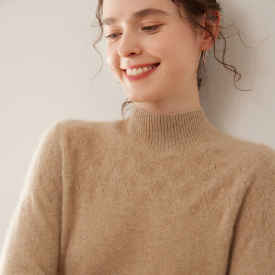 秋冬新款山羊绒针织打底衫女长袖半高领毛衣宽松时尚保暖内搭