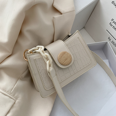 派尼美特夏天感小众法式腋下包奶茶色法棍单肩包女包小包包2020新款潮