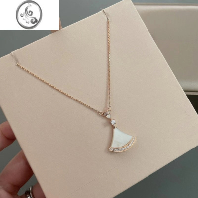 JiMi扇形小裙子项链925银玫瑰金锁骨链钻女ins简约白贝母闺蜜七夕礼物