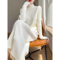 半高领配大衣针织连衣裙女秋冬内搭长款打底过膝加厚保暖针织长裙