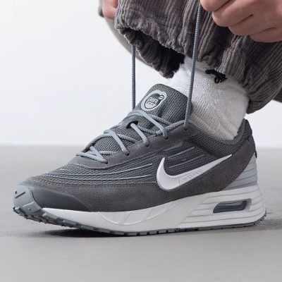 耐克Nike男鞋 新款经典百搭低帮耐磨运动休闲鞋 FV1302-005 C