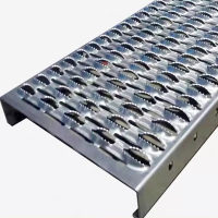 昌利达 防滑板楼梯踏板 3mm带折边 平方米