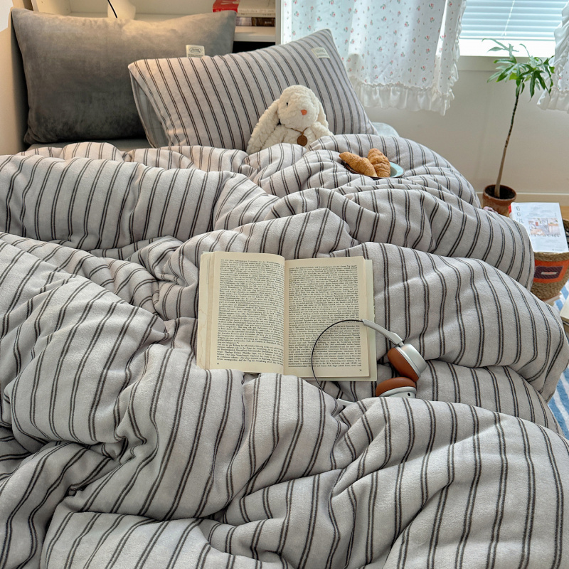 韩风条纹牛奶绒毛绒四件套秋冬保暖床单被套柔软珊瑚绒学生三件套