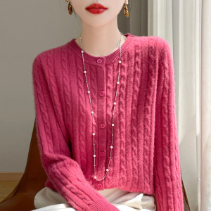春秋圆领针织衫女新款单排扣外套纯色麻花开衫洋气毛衣外搭
