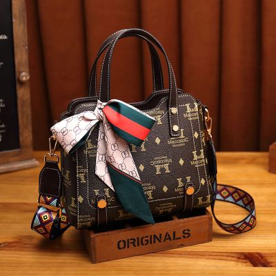 小亚天包包女2021新款时尚百搭宽肩带真皮女包大容量女士牛皮斜挎手提包咖啡色[送丝巾保养油-