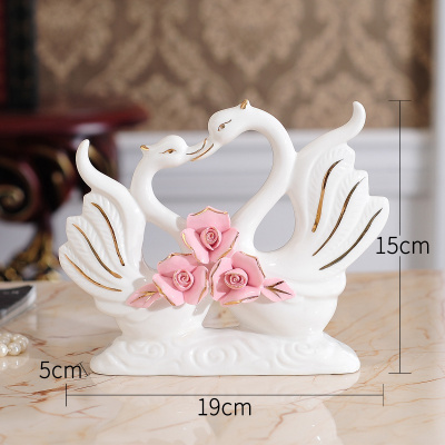 天鹅摆件陶瓷装饰品客厅结婚酒柜电视柜家居卧室房间闺蜜礼品三维工匠镂空天鹅+花瓶+玫瑰花