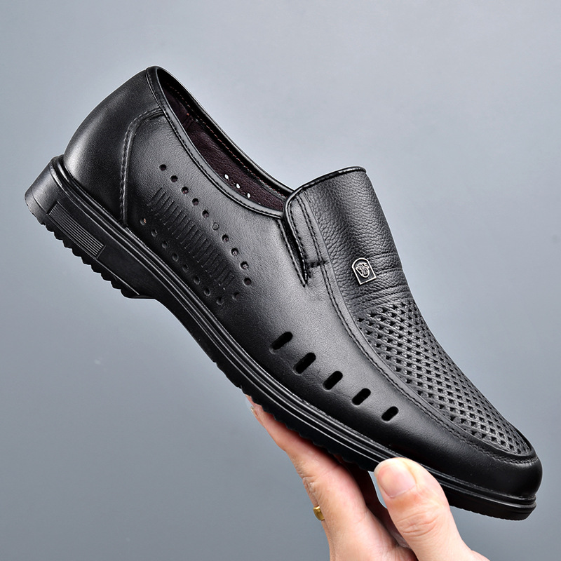 男士皮凉鞋大码46码爸爸鞋洞洞鞋中老年真皮新款37码夏季打孔凉鞋