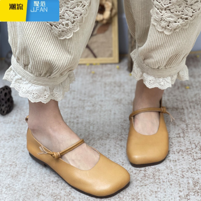 聚范女鞋新款复古单鞋中老年牛筋底平底鞋方头休闲中年妈妈鞋