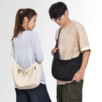 大容量包包2026新款饺子包轻便运动风斜挎包百搭尼龙布单肩包