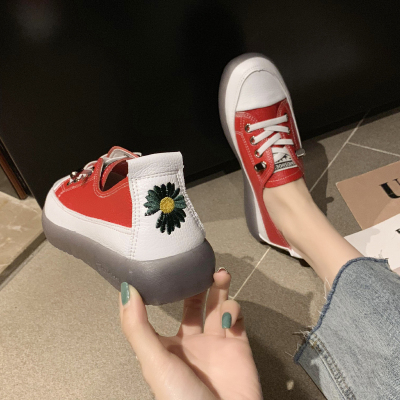 九形道(JIUXINGDAO)网红软底娃娃鞋女2020春季新款软皮平底单鞋百搭小雏菊小皮鞋