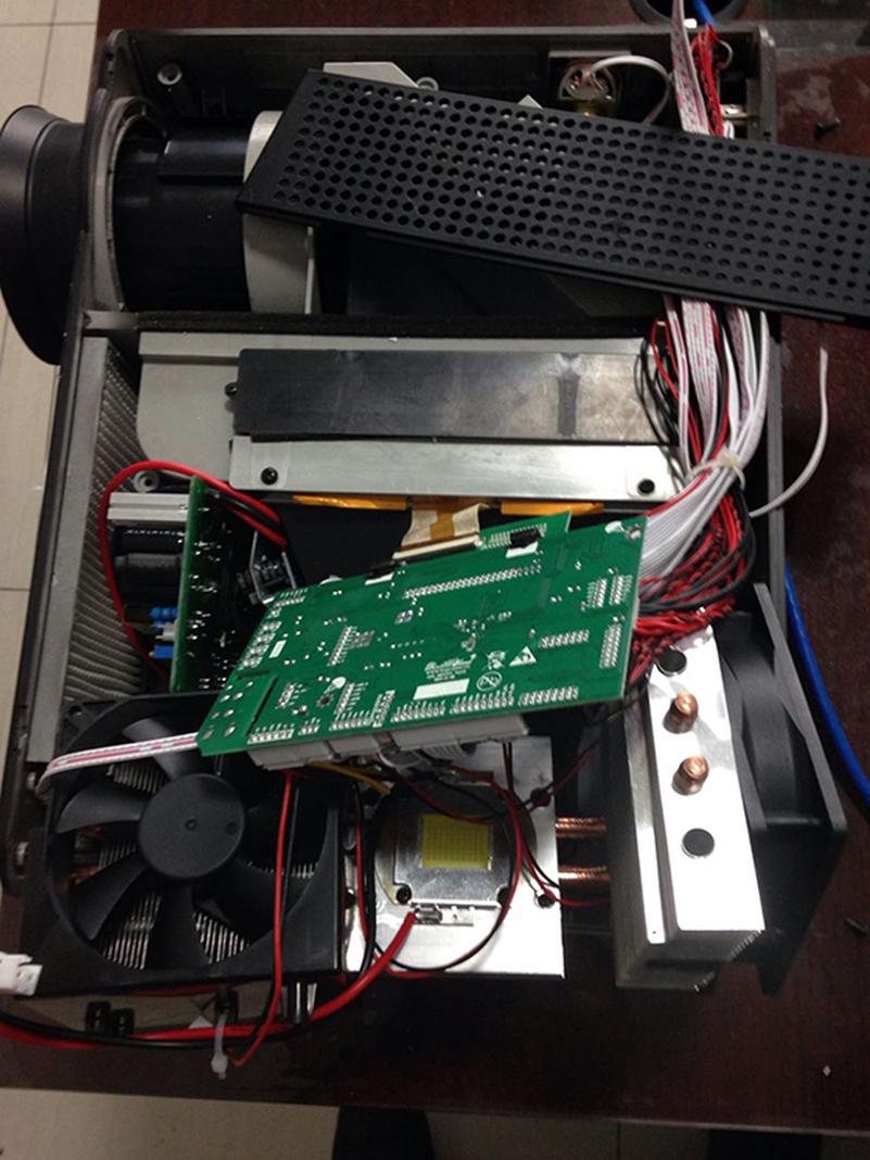 成越更换赛影投影机投影仪LED灯泡人工费