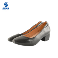 渝亿宏 女鞋Y9603 头层小牛皮 粗跟各号 1双